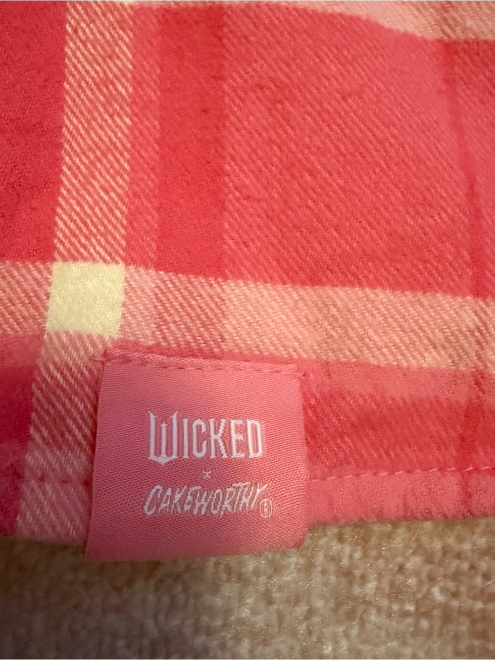 Women’s Cakeworthy Glinda Flannel from Wicked - Picture 8 of 9